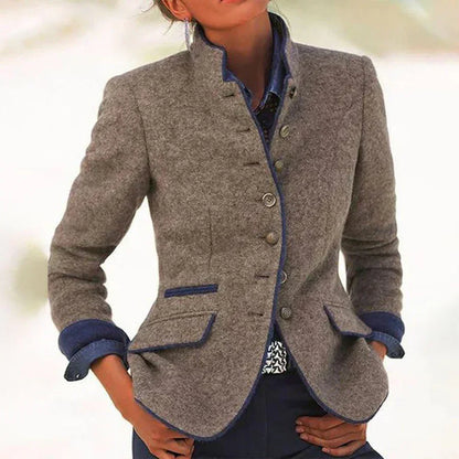 Julia|  Chaqueta de moda, elegante y versatil.